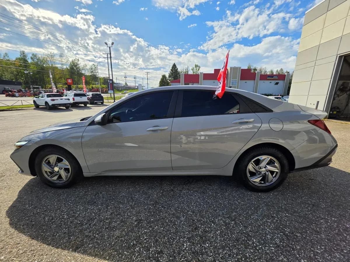 2024 Hyundai Elantra Essential