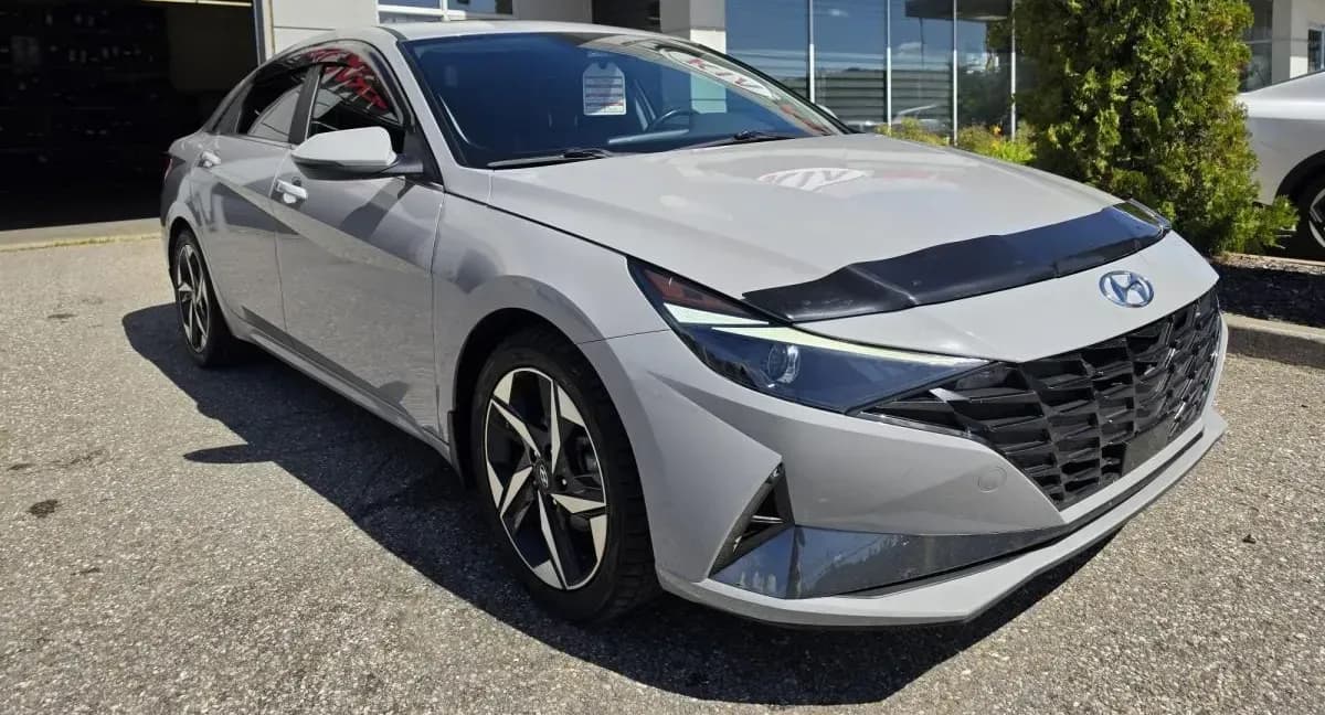 2023 Hyundai Elantra Hybrid Luxury