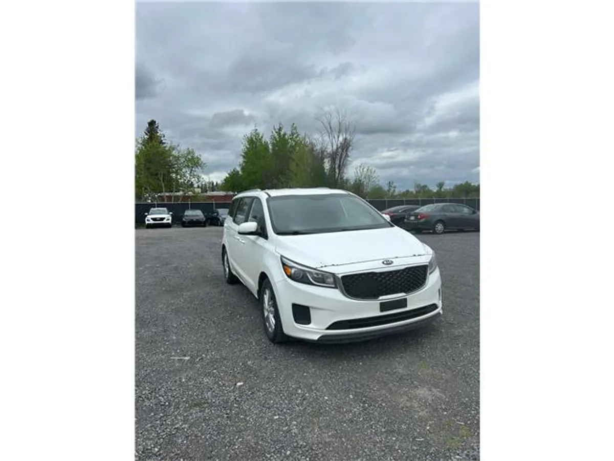 2018 Kia Sedona LX